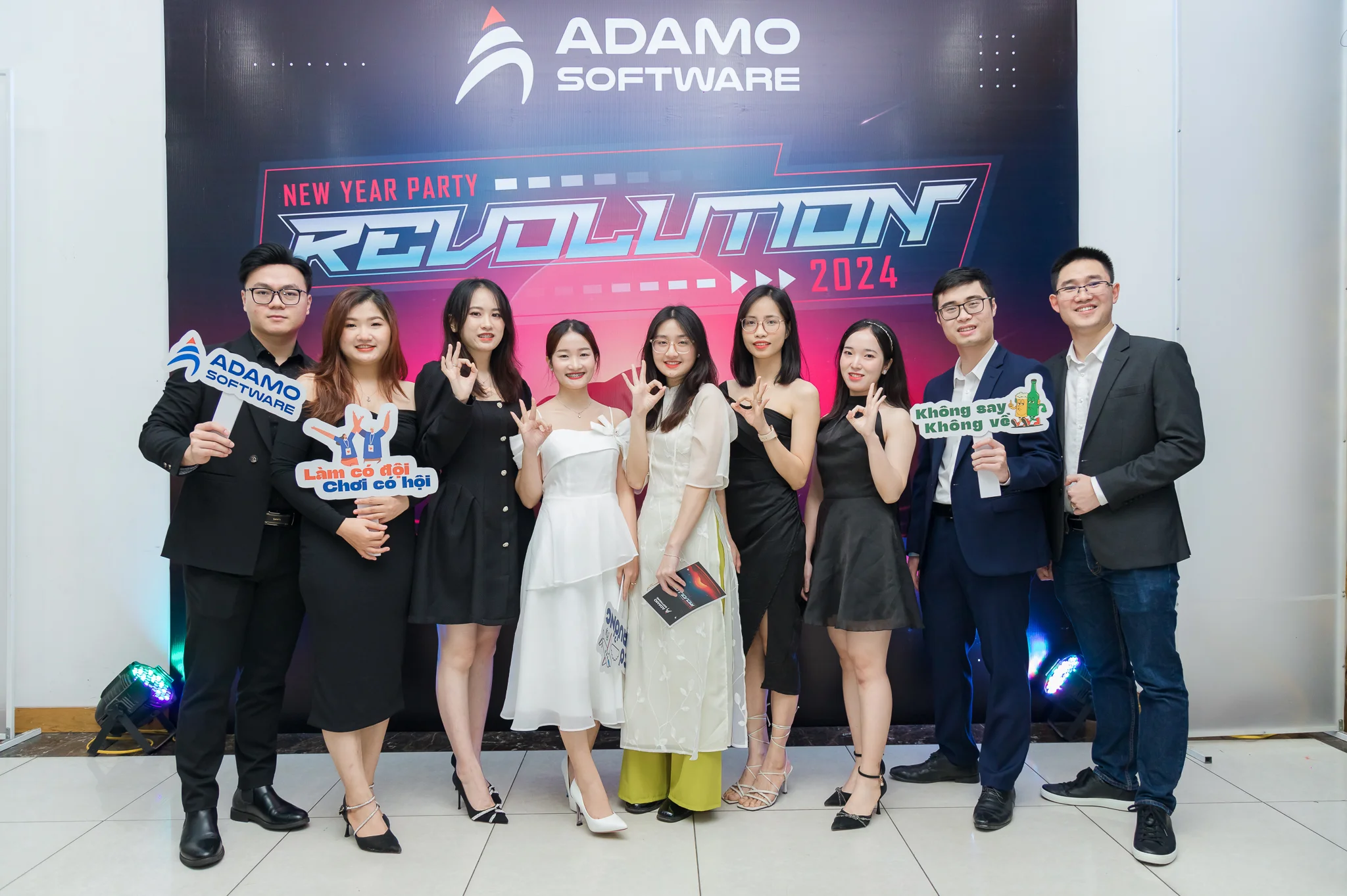 BB-1935 | Adamo Software New Year Party 2024 dresscode